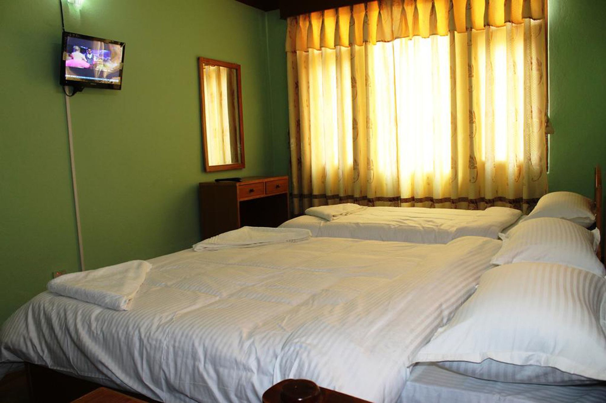 Hotel Green Orchid Катманду Екстериор снимка